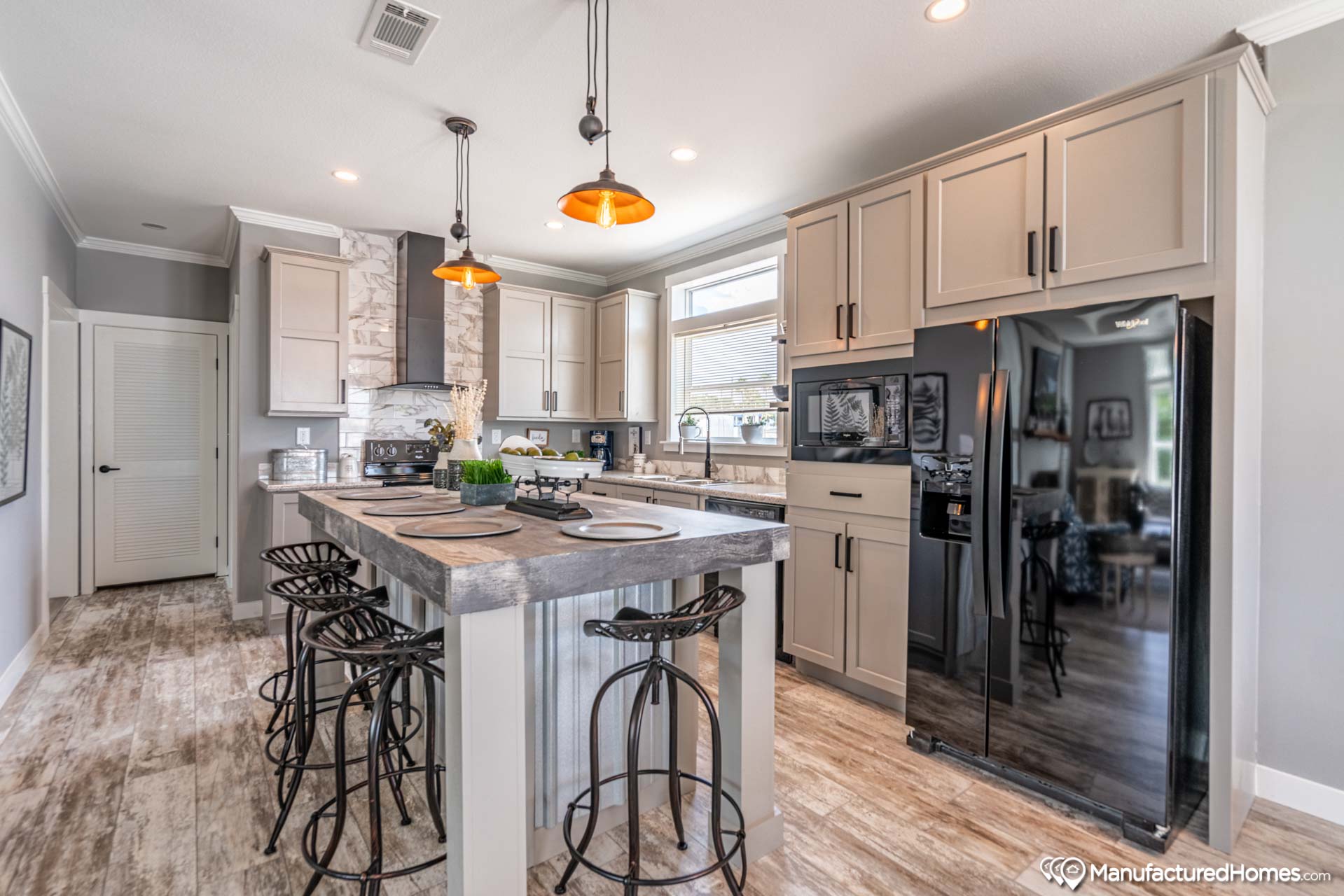 Lifestyle / Cottage Farmhouse 28522J by Florida Homes Direct